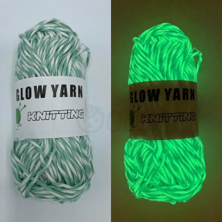 Glow in dark příze žíhaná šalvějově zelená